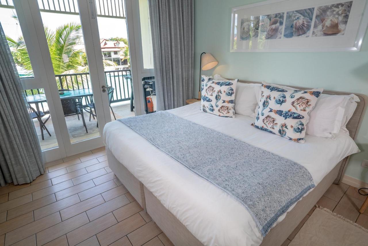 P146A13 - Eden Island Self Catering Apartment Self Check In Екстер'єр фото