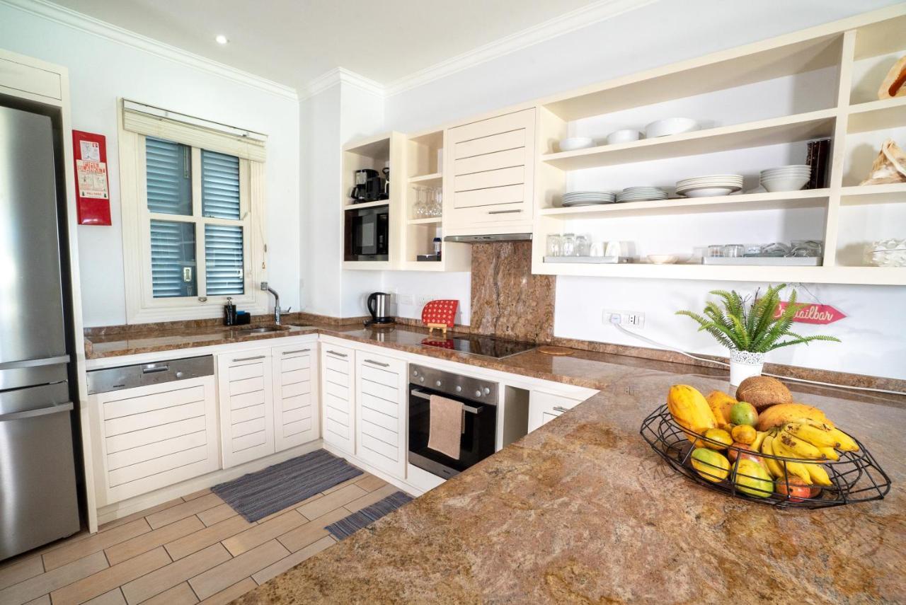 P146A13 - Eden Island Self Catering Apartment Self Check In Екстер'єр фото